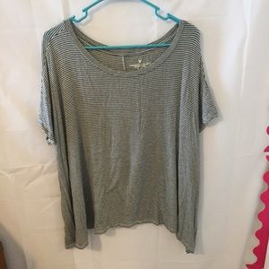 American Eagle tee